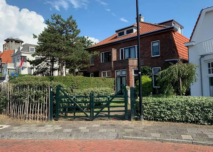 Have A Stay! - Pelican Dune Near The Noordwijk